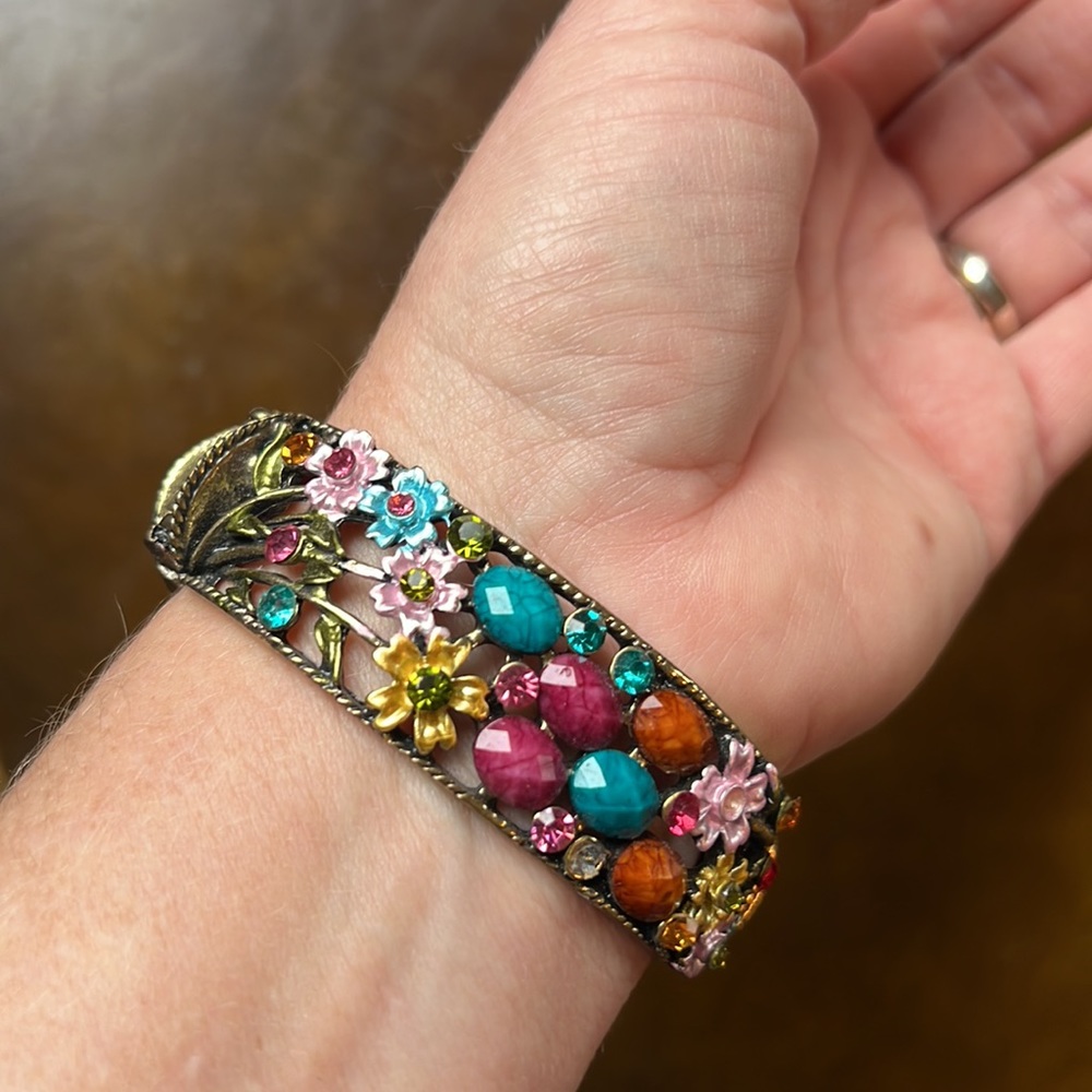Bracelet - Picture 3 of 8